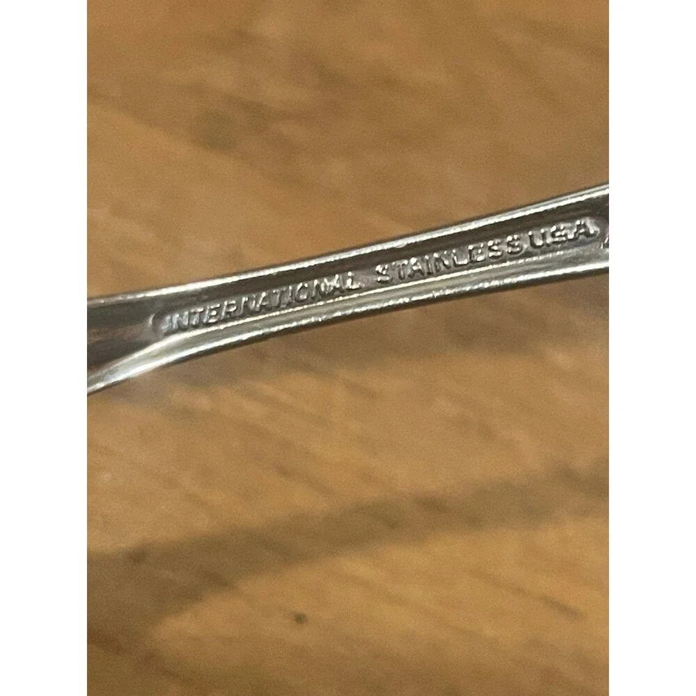 4 International Stainless steel Impression lunch forks
